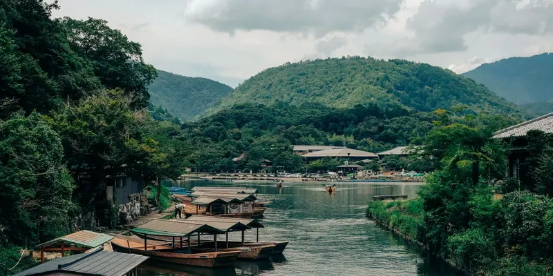 Hiroshima: Miyajima Island Half-Day Tour with Guide