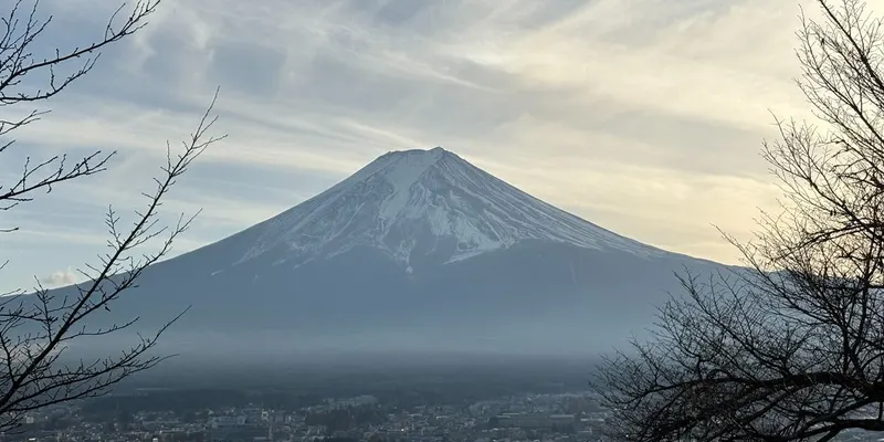 Hiroshima: Japanese Sake Etiquette Experience with Tasting